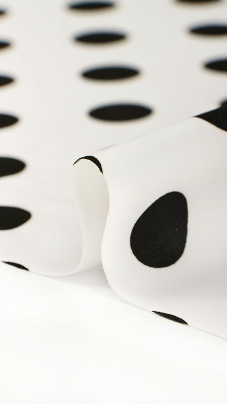 کرپ نخ خالدار سفید