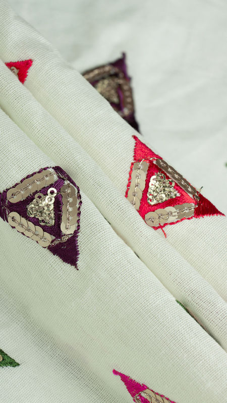 هندی خامه دوزی دیزاین 0531/12 نباتی