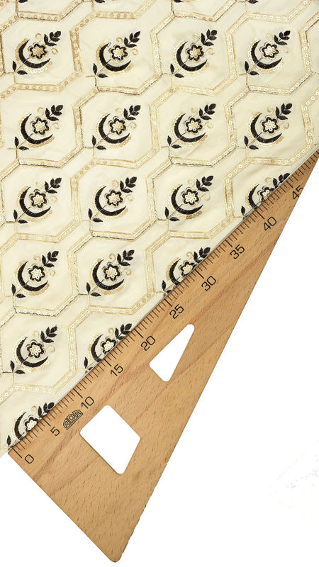 هندی تافته ابریشم گلدوزی 020626/10 شیری  رنگ