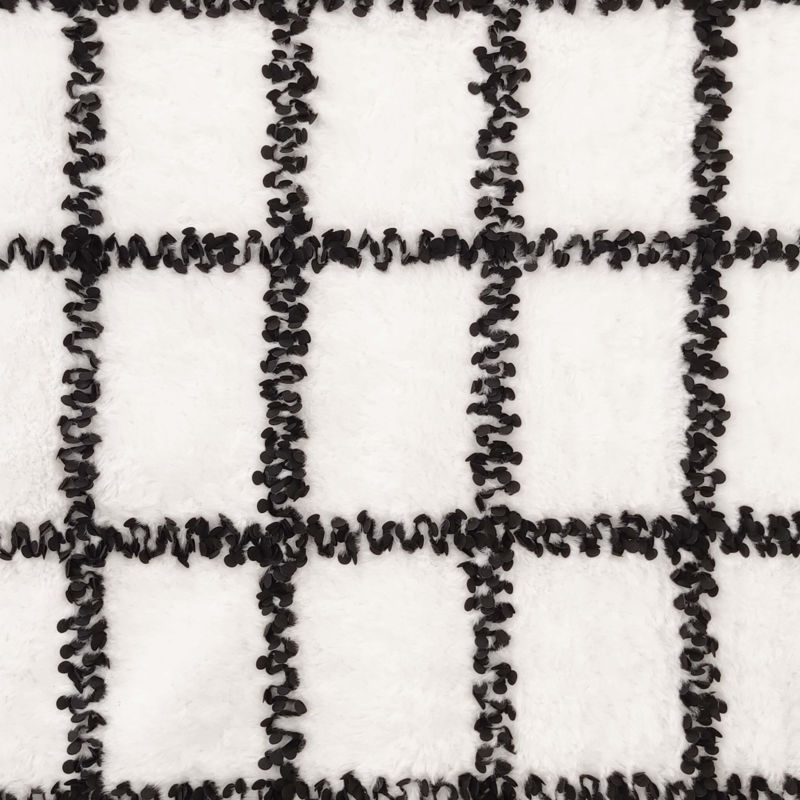 زمستانی خز روبان دوزی چهارخانه 040625 شیری رنگ